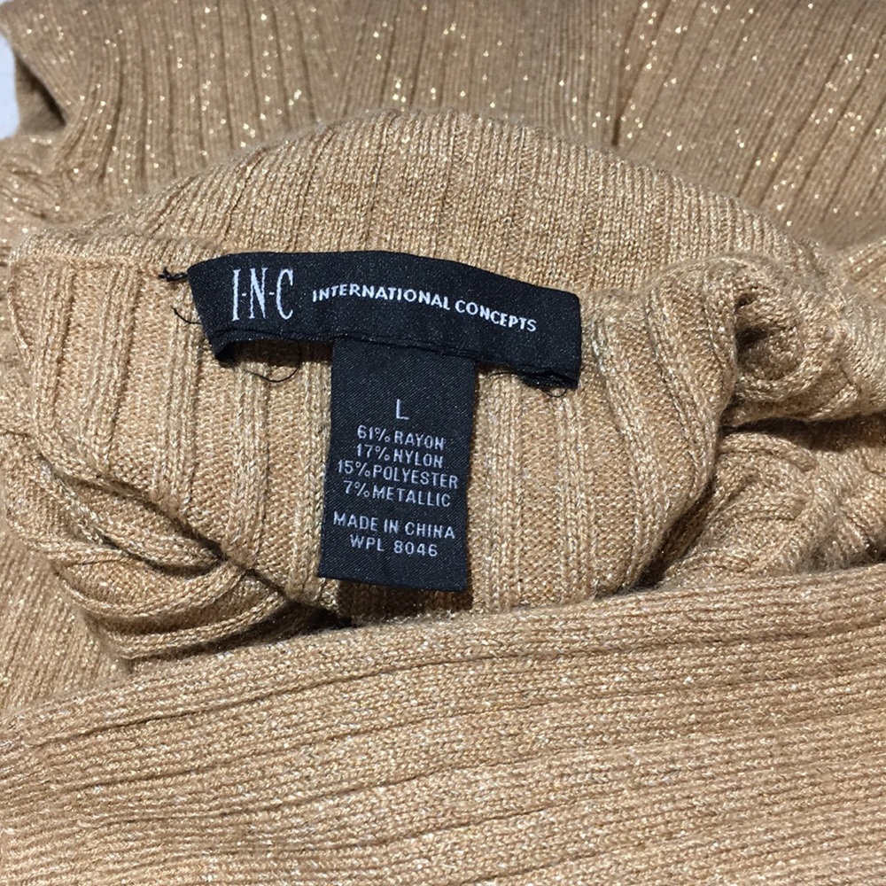 Sparkly Rib Turtleneck - Picture 3 of 7